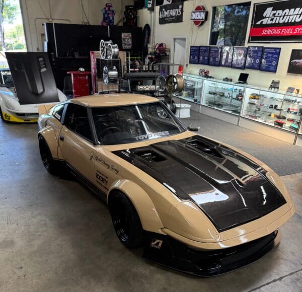 280ZX OEM Turbo Style Vented Hood - Image 11